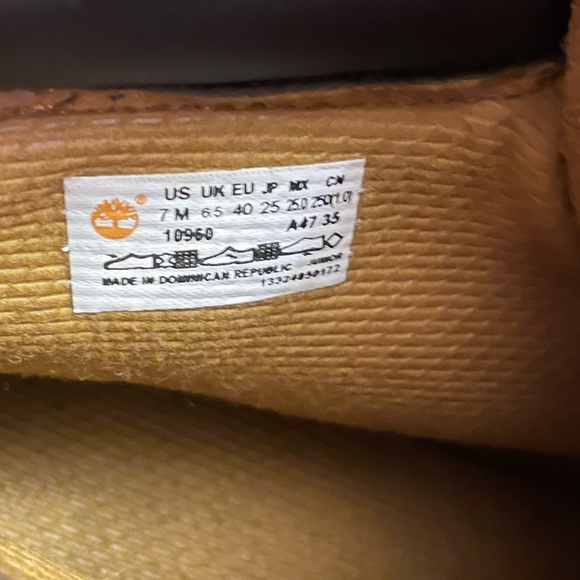 Timberland Basic 6 inch Boot. Mens Size 7. - Picture 4 of 4